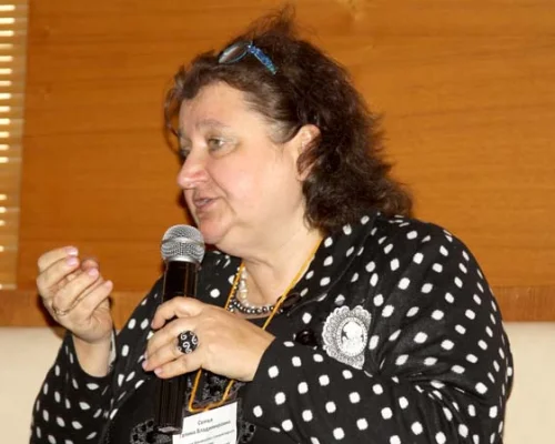 	 Г.В.Семья, зав. лабораторией управления социальными системами защиты детства Столичной финансово-гуманитарной академии