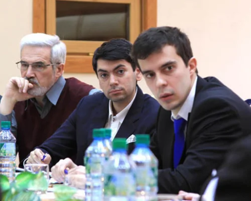 	 Г.Л.Кертман, Г.Мельконьянц, Р.А.Доброхотов