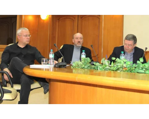 Слева направо: А.Е.Лебедев, В.И.Мироненко, Р.С.Гринберг