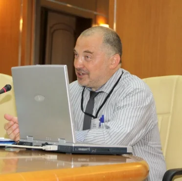 Николай Петров, Московский Центр Карнеги