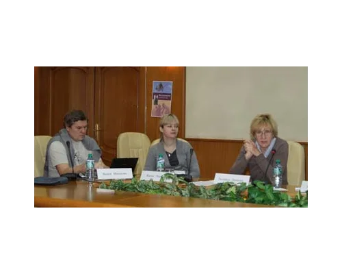 В. Михайлин, Ж. Чернова и Л. Попкова