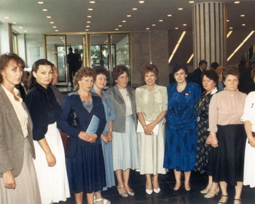 Р.М.Горбачева и делегатки XIX партконференции