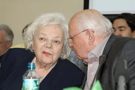 Т.И.Заславская, М.С.Горбачев. 15 марта 2011