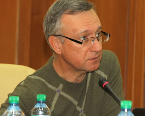 Андрей Захаров