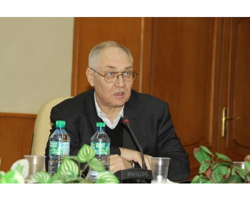 Лев Гудков