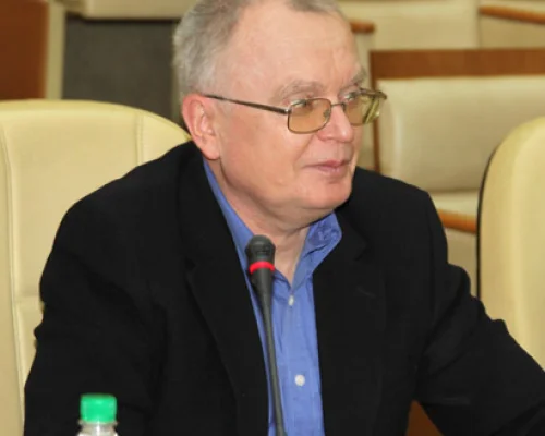 В.В.Власов (профессор ВШЭ)