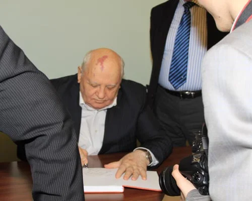 М.С. Горбачев. 30-летие Перестройки и современность