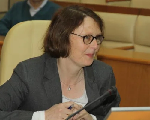 Клаудиа Крауфорд