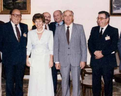 Г.А.Арбатов, Р.М. и М.С.Горбачевы, Е.М.Примаков. Индия. Дели. 19 ноября 1988