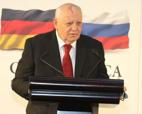 Михаил Горбачев