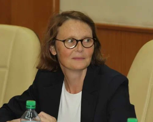 Клаудия Кроуфорд