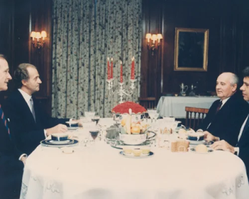 Джордж Буш, король Хуан Карлос, М.С.Горбачев и Фелипе Гонсалес