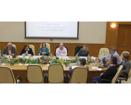 Во время дискуссии