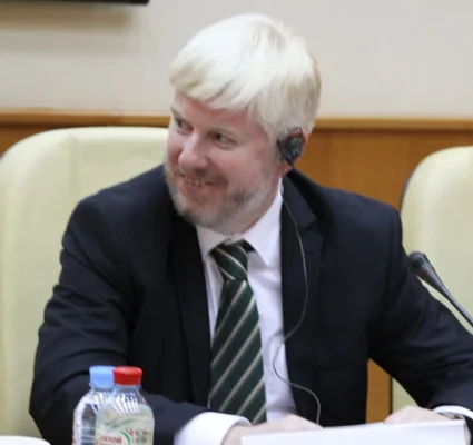 	 Василий Жарков, Московская высшая школа социальных и экономических наук, Россия