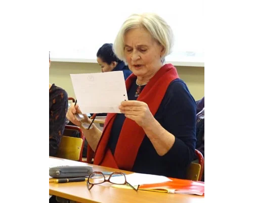 Хелен Карлбек