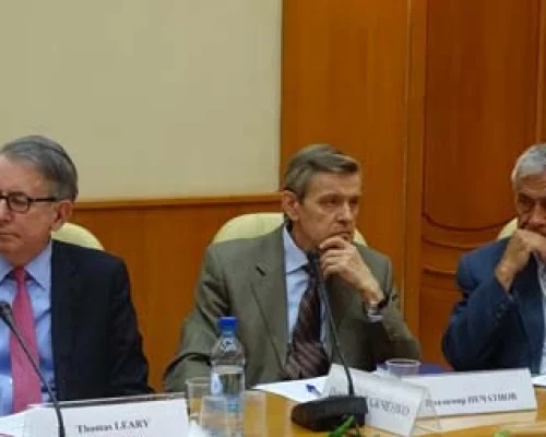 	 Томас Лири, Владимир Печатнов и Владимир Дворкин