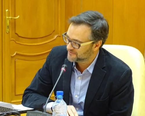 Фредо Ариас-Кинг