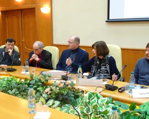 Слева направо: Евгений Гонтмахер, Ян Рачинский, Йоханнес Фосвинкель, Ольга Здравомыслова, Сергей Лебедев