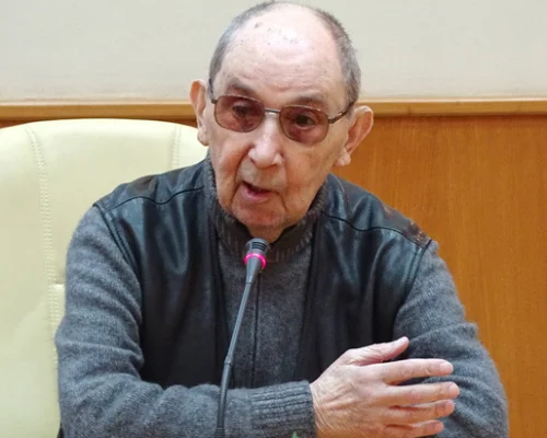 Владлен Логинов