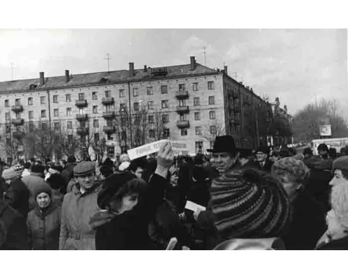 Митинг сотрудников Академии наук СССР в период выдвижения кандидатов в народные депутаты. Февраль 1989. Международный мемориал