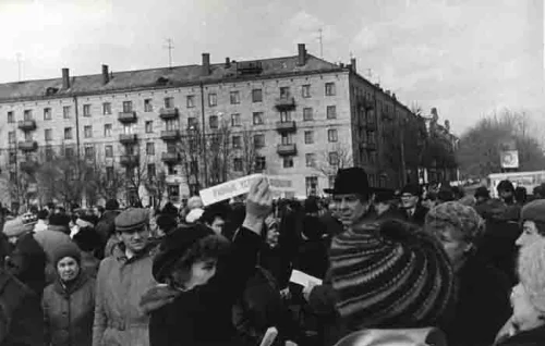 Митинг сотрудников Академии наук СССР в период выдвижения кандидатов в народные депутаты. Февраль 1989. Международный мемориал