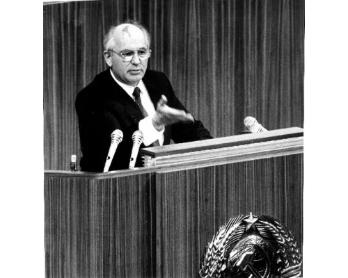 М.С. Горбачев на трибуне Первого съезда народных депутатов. 25 мая 1989