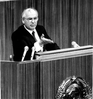 М.С. Горбачев на трибуне Первого съезда народных депутатов. 25 мая 1989