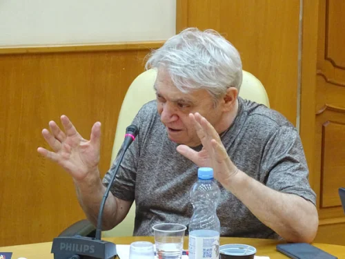 Александр Гельман
