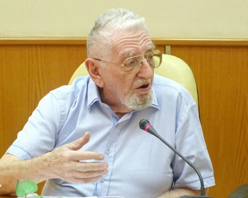 Виктор Шейнис