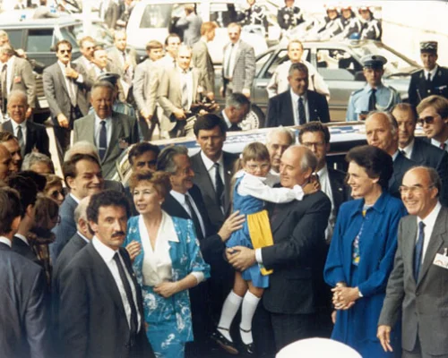 М.С.Горбачев и Р.М.Горбачева. Париж. 4-6 июля 1989 г.