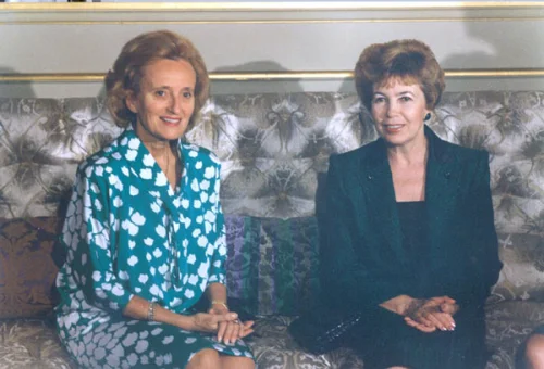 Бернадетт Ширак и Р.М.Горбачева. Париж, 4-6 июля 1989 г.