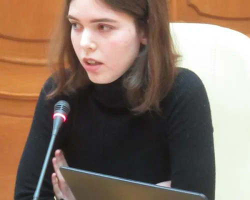 Мария Устинова