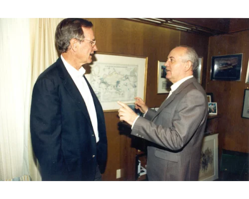 М.С. Горбачев и Дж. Буш. Кэмп - Дэвид 2 июня 1990