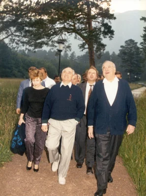 М.С. Горбачев, Р.М. Горбачева, Г. Коль. Ставропольский край. 1990 г.