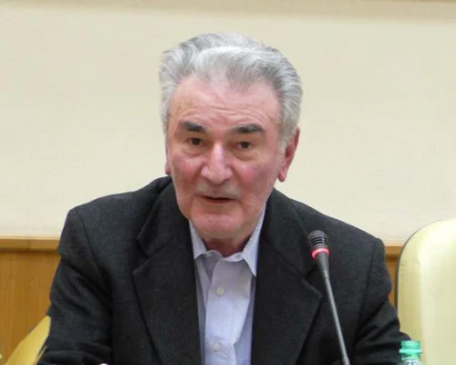 Пумпянский Александр Борисович - советский и российский журналист, публицист, редактор.