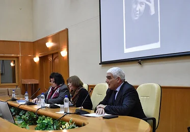 Открытие Круглого стола. А.В.Рябов, О.М.Здравомыслова, Н.И.Ажгихина