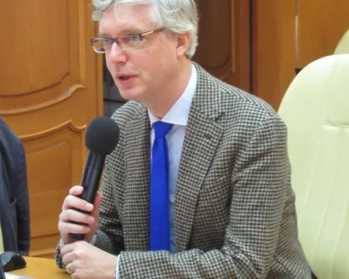 	 Рейнхард Крумм