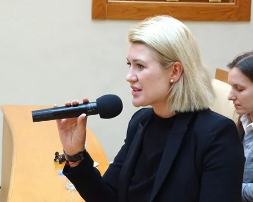 	 Алина Суслова, Юлия Островская