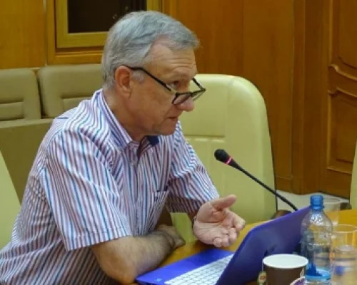 Андрей Захаров