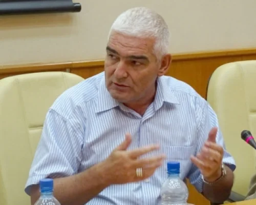 	 Андрей Рябов