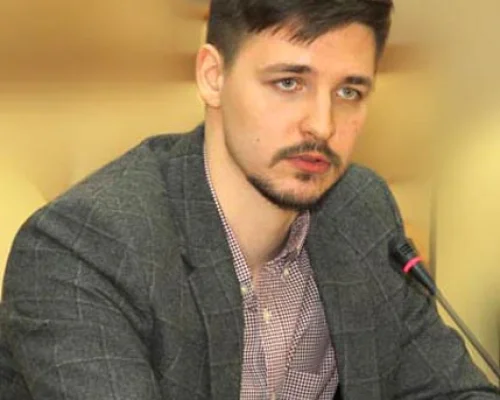 	 Евгений Неверов (НИУ Высшая школа экономики)