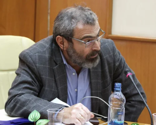 Аркадий Дубнов