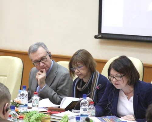 Слева направо: Андрей Захаров, Ольга Здравомыслова, Сильке Бремер