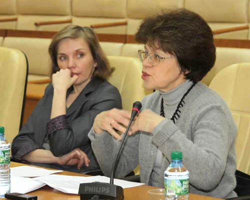 	 Л.Паутова и Т.Ворожейкина