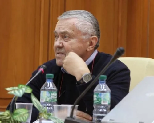 Анатолий Адамишин