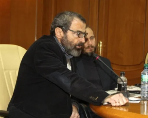 Аркадий Дубнов