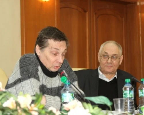 Игорь Долуцкий, Лев Гудков