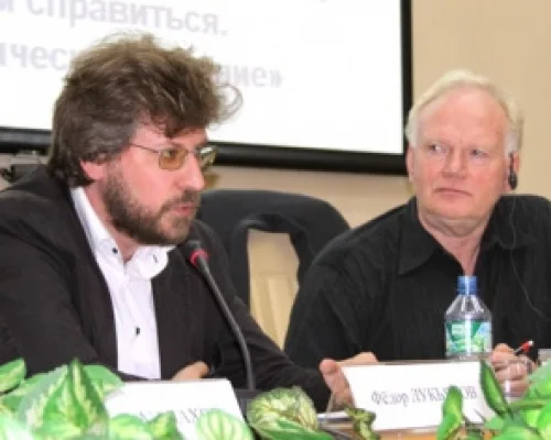 Слева направо Ф.Лукьянов, У.Бек