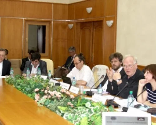 Слева направо В.Померанц, Э.Паин, В.Малахов, Ф.Лукьянов, У.Бек, О.Здравомыслова