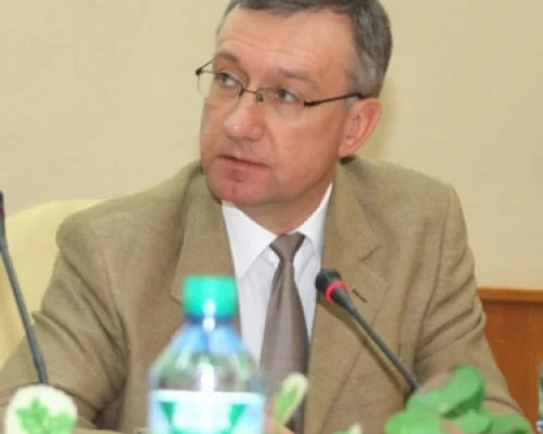 А.Ю.Захаров